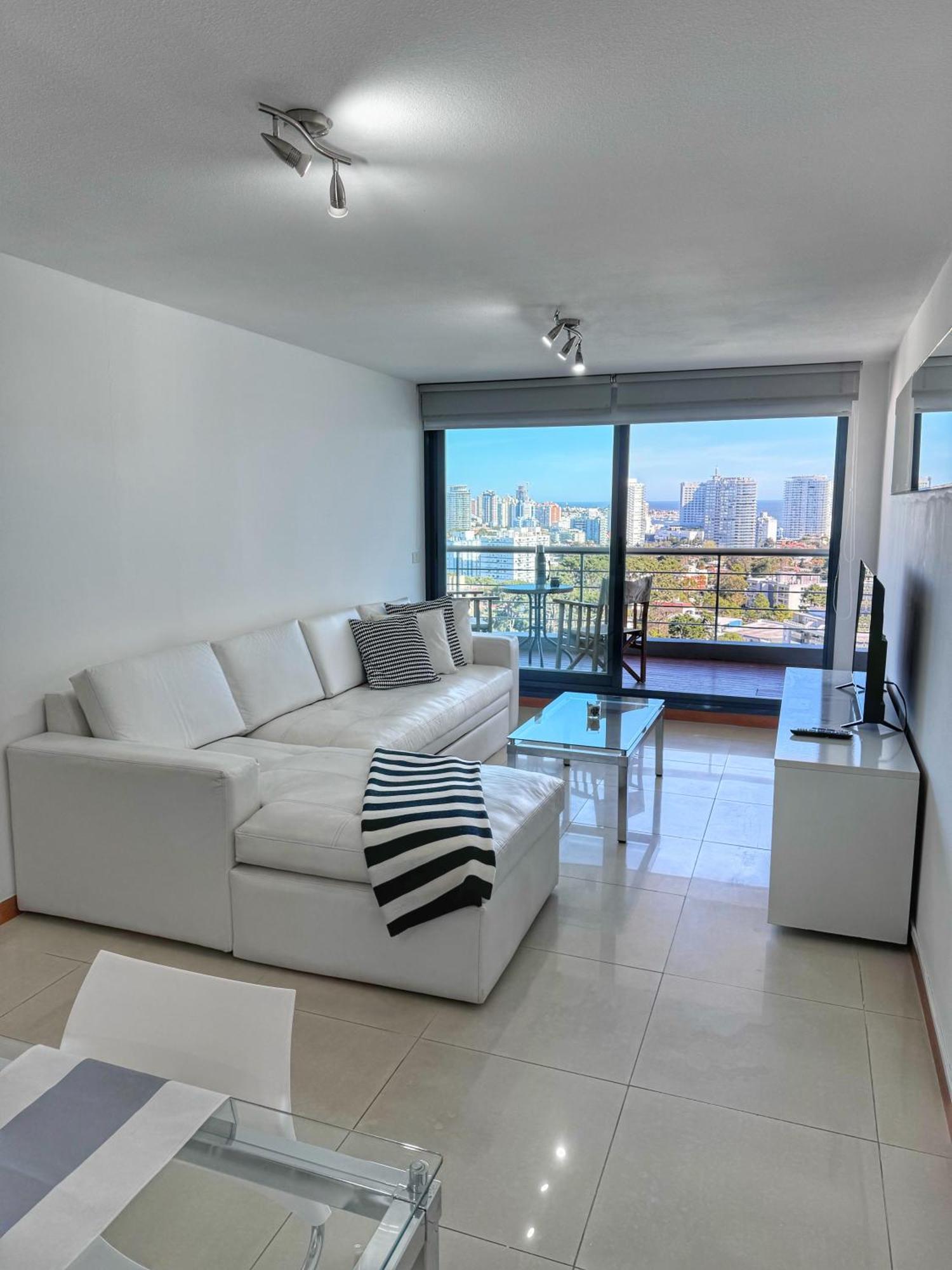 Apartamentos Torre Tressesenta Пунта-дель-Эсте Экстерьер фото
