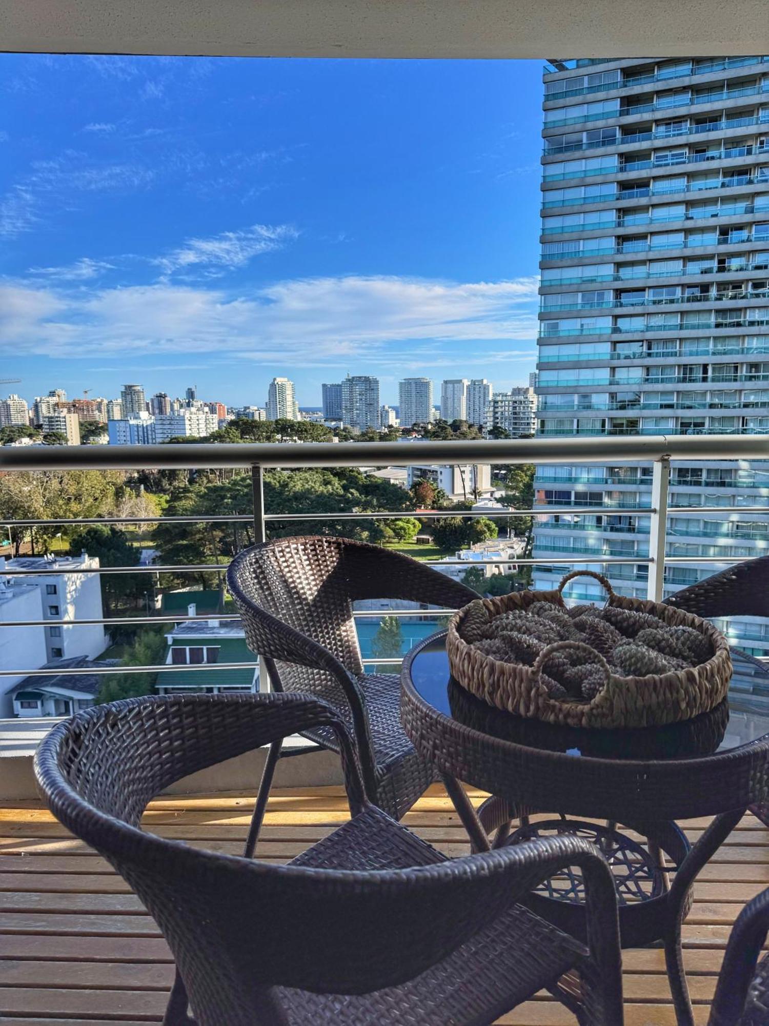 Apartamentos Torre Tressesenta Пунта-дель-Эсте Номер фото